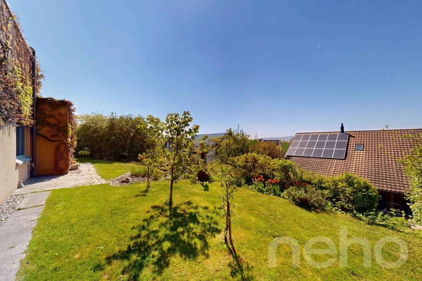 Maison semi-détachée de 5,5 pièces avec une vaste oasis de jardin - Photo 11 sur 12