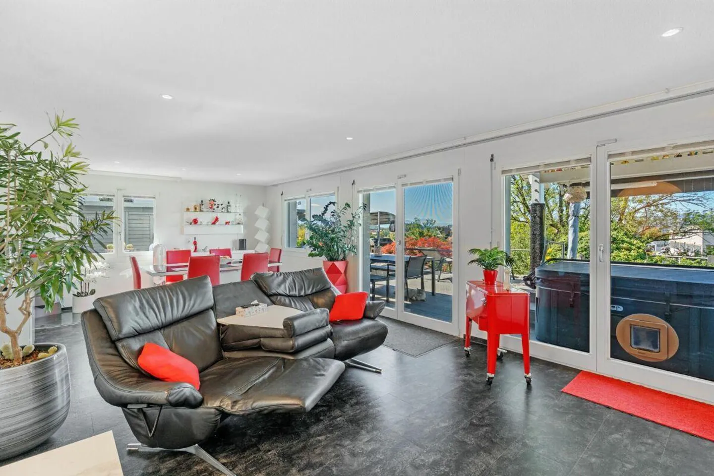 Modernes Haus mit Privatsphäre, Komfort und Weitblick - Foto 3 von 5