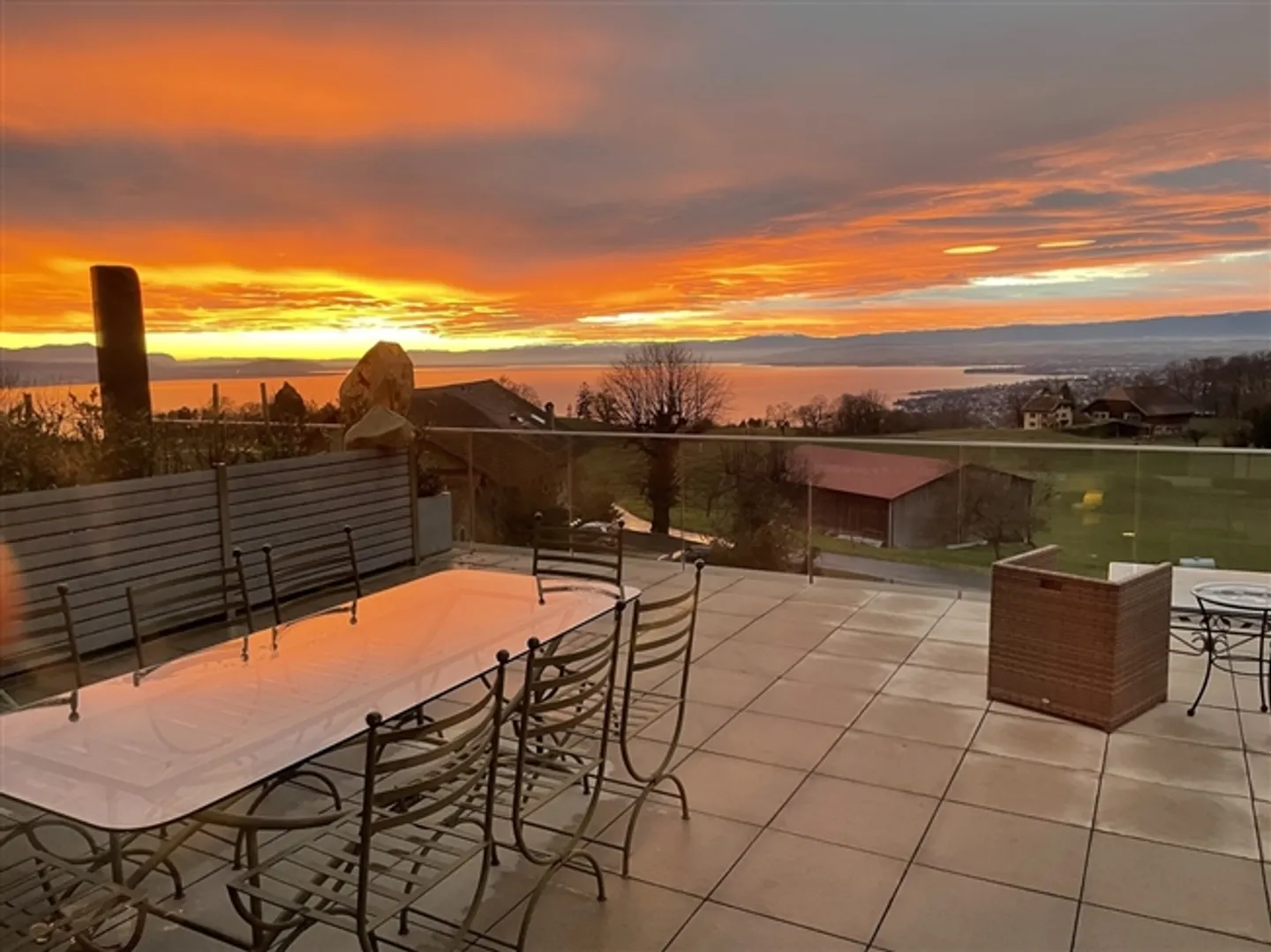 Outstanding 6.5-Room Semi-Detached House (B2) with Breathtaking Views - Photo 1 of 4