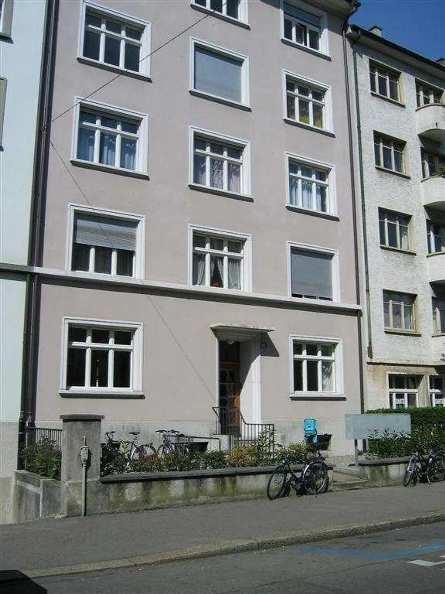 Wohnen in der Nähe des Allschwilerplatz und Morgartenring - Foto 1 von 5