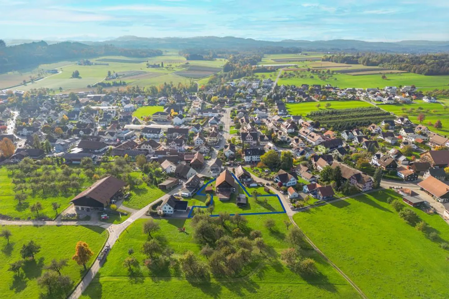 Terrain attractif avec ferme - Photo 4 sur 7