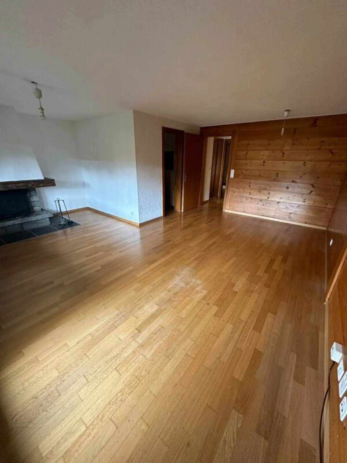 4.5 Room Apartment - Photo 2 of 12