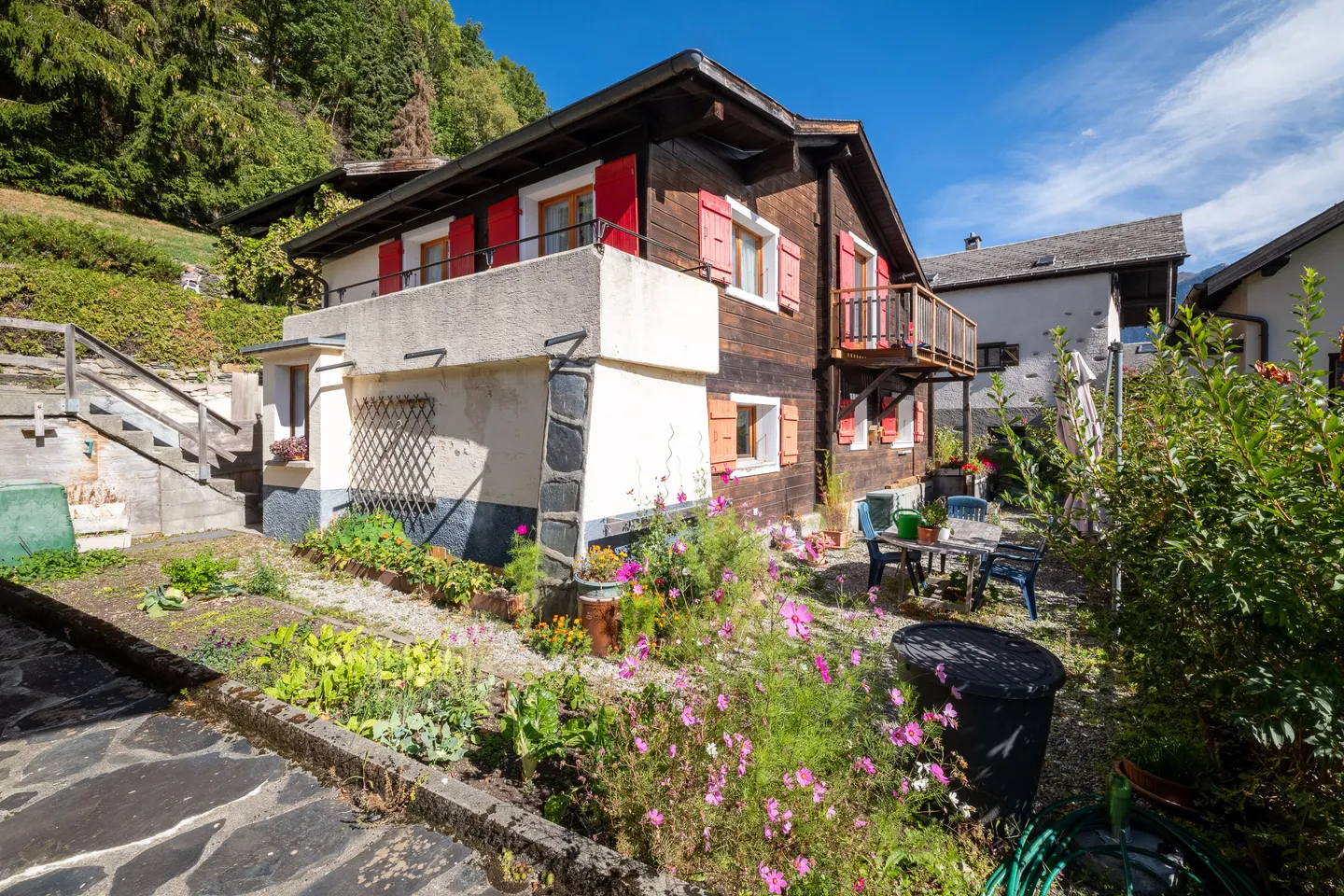 Incantevole Casa di Villaggio a Salvan - Foto 1 di 10
