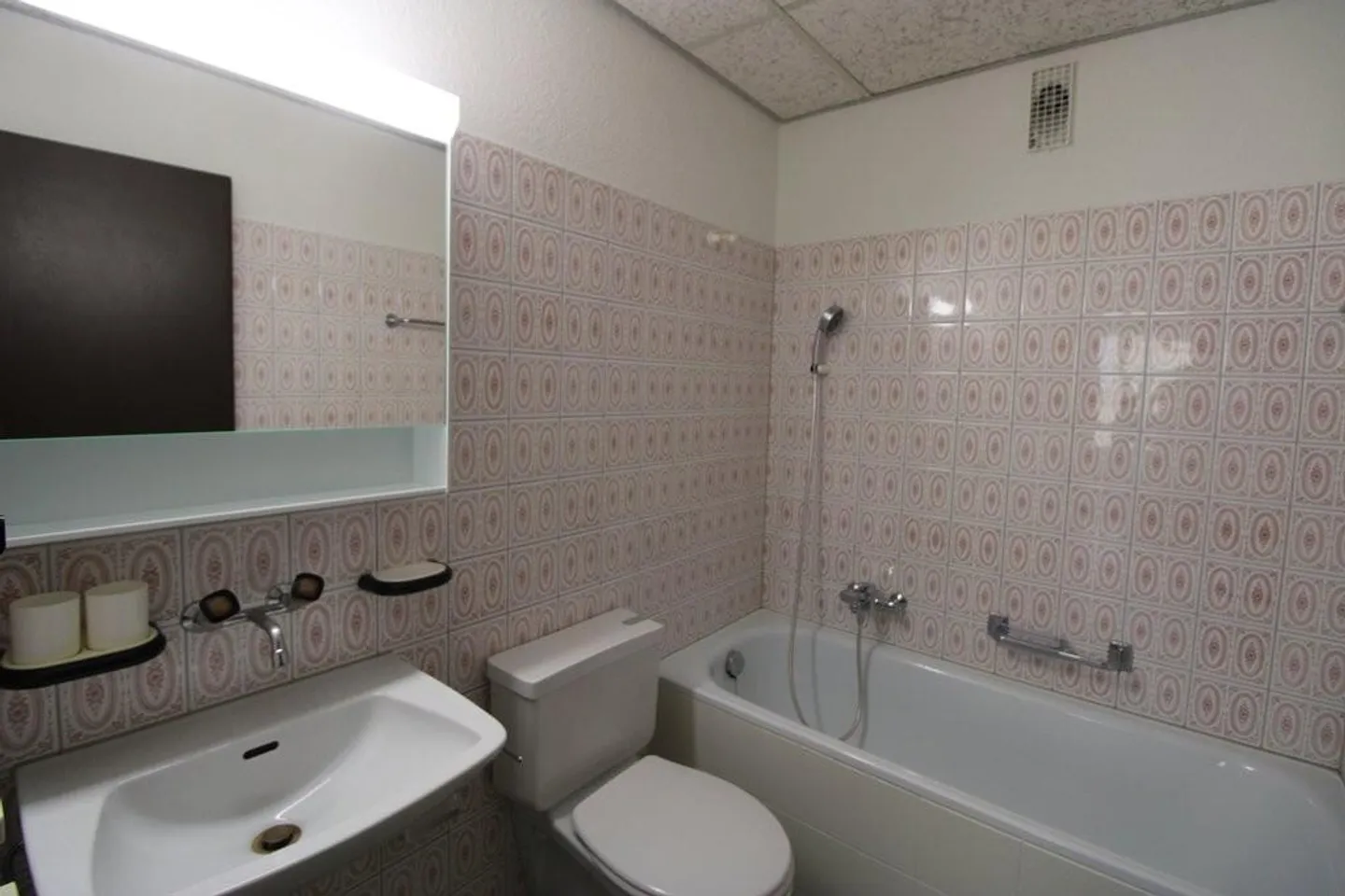 Appartement 1 pièce dans un emplacement parfait - Photo 3 sur 5