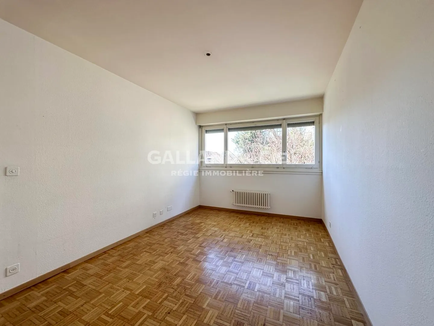 A 6.5-room and a 3.5-room apartment - Photo 12 of 15