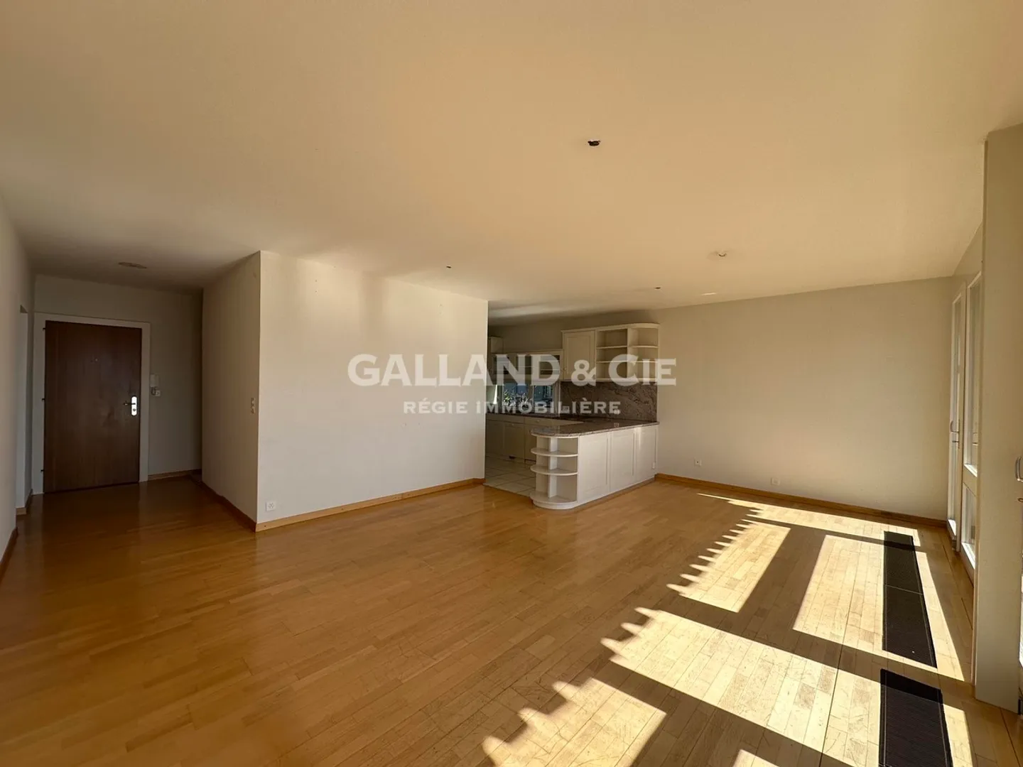 A 6.5-room and a 3.5-room apartment - Photo 13 of 15