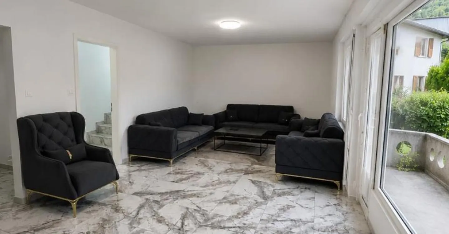 Maison familiale avec potentiel - Photo 3 sur 11
