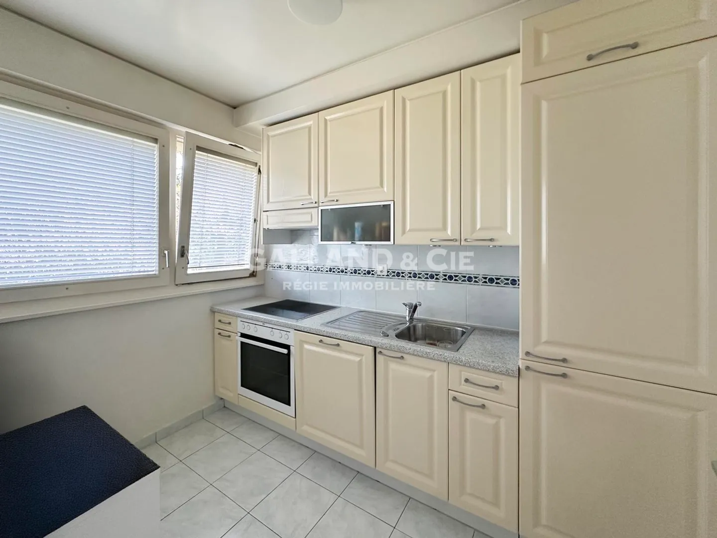 A 6.5-room and a 3.5-room apartment - Photo 15 of 15