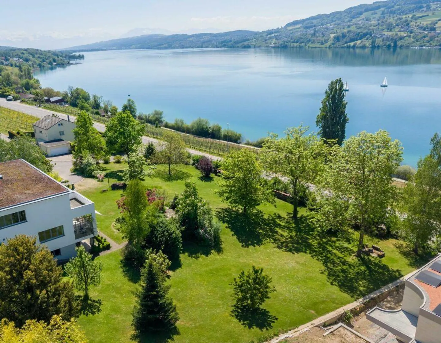 Exklusives Bauland mit Seesicht - Foto 1 von 5