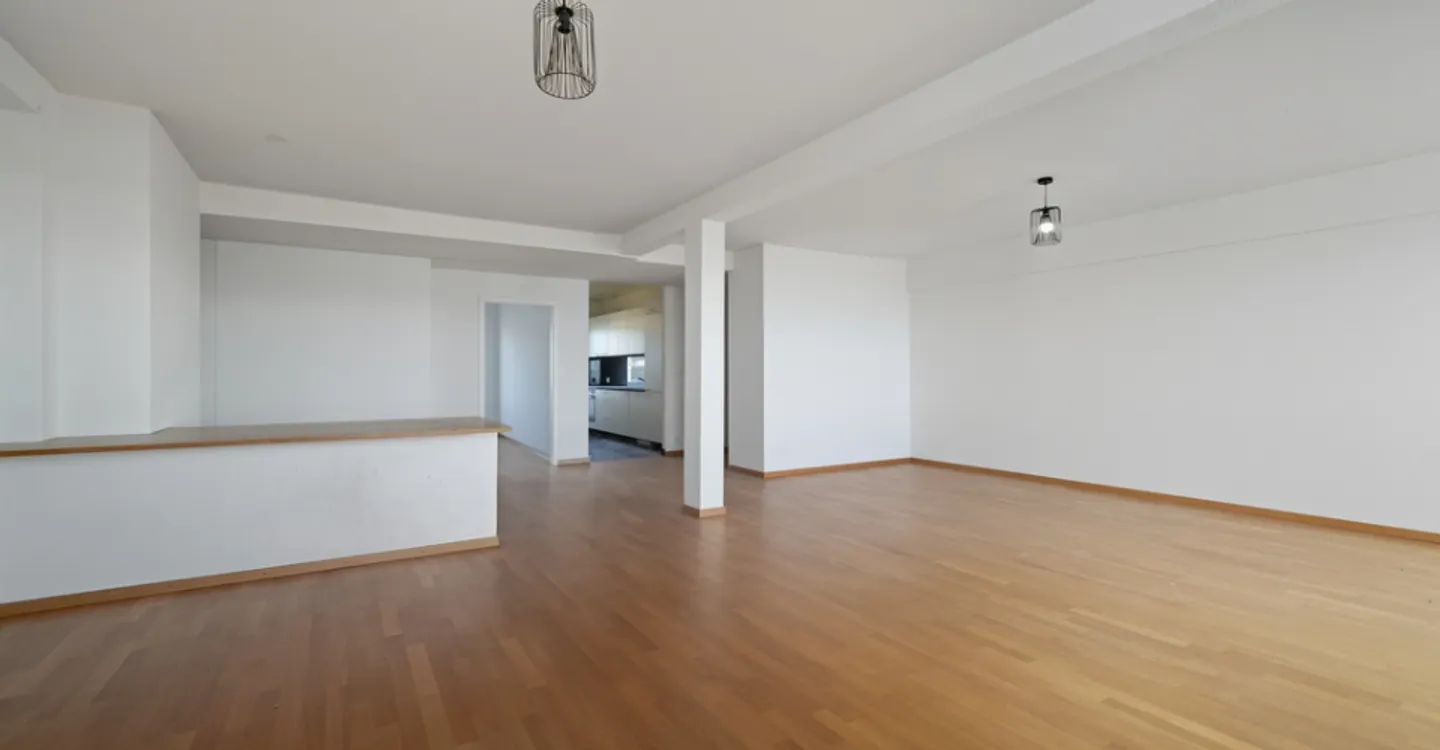 4.5 Room Apartment - Photo 1 of 10