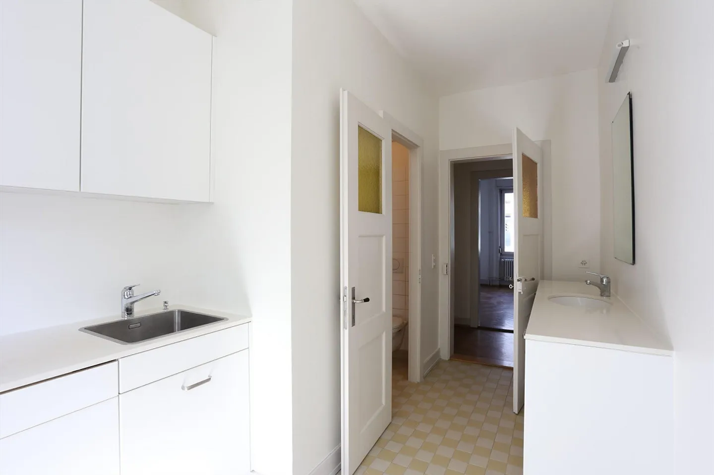 Appartamento 1 stanza in edificio storico ristrutturato vicino a Voltaplatz - Foto 2 di 4