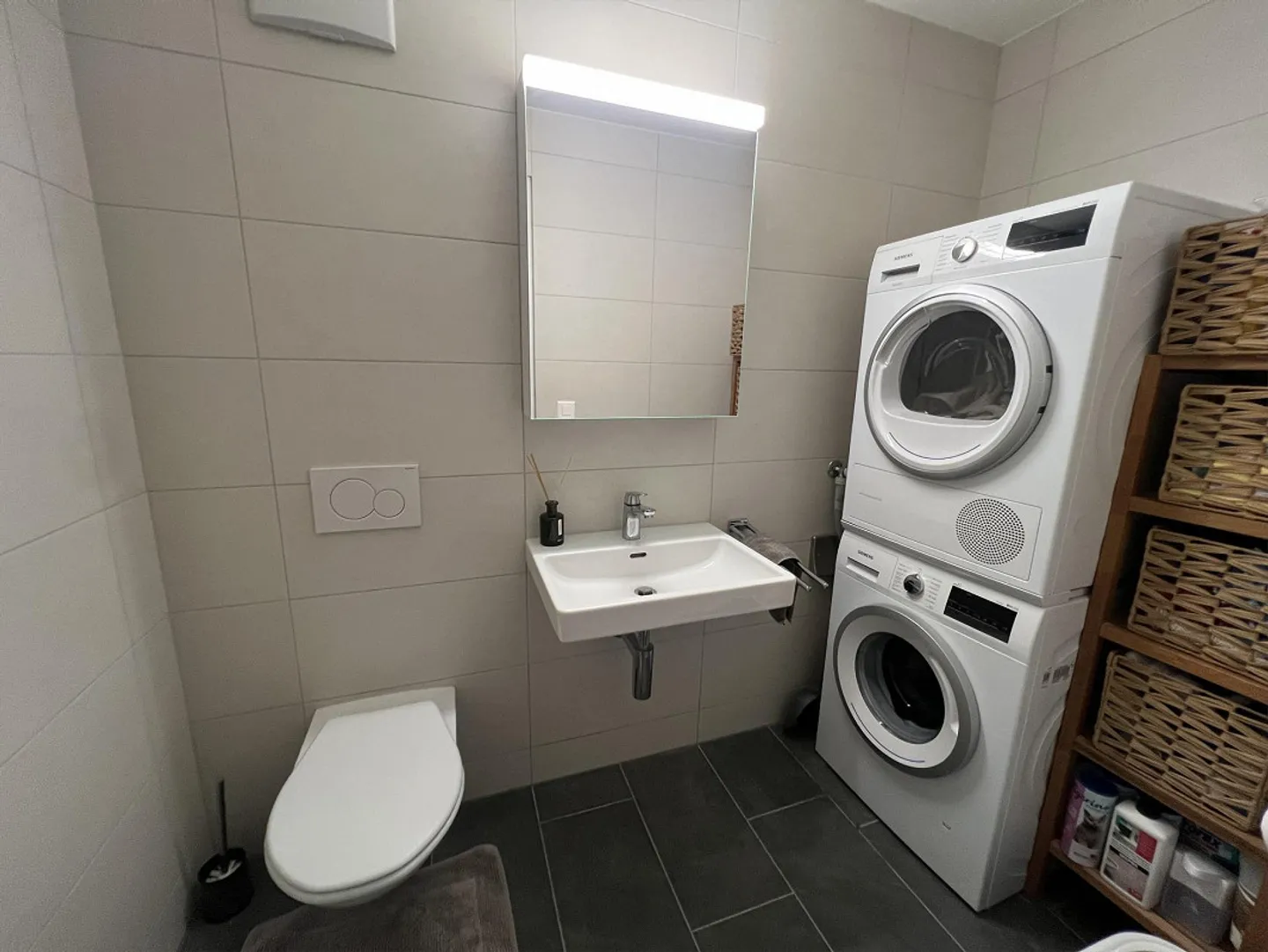 Spacious 3.5 Room Apartment in Bonstetten - Photo 6 of 9