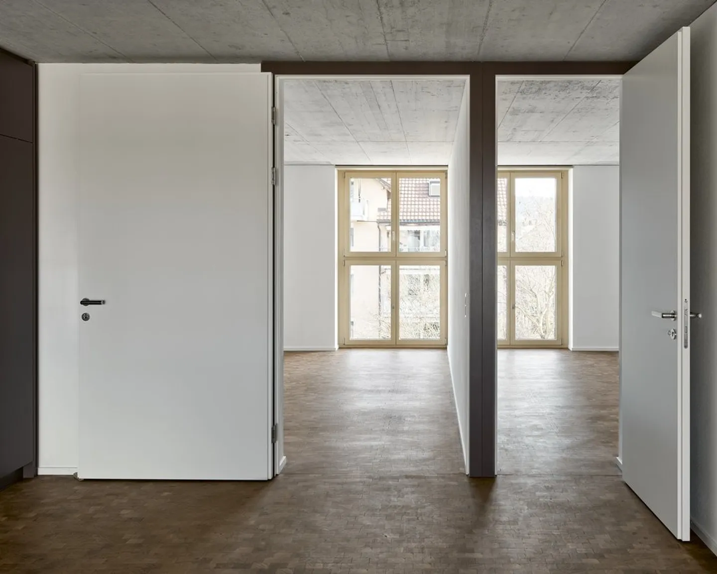 Modern Living in Beautiful Pfäffikon ZH - Photo 4 of 8