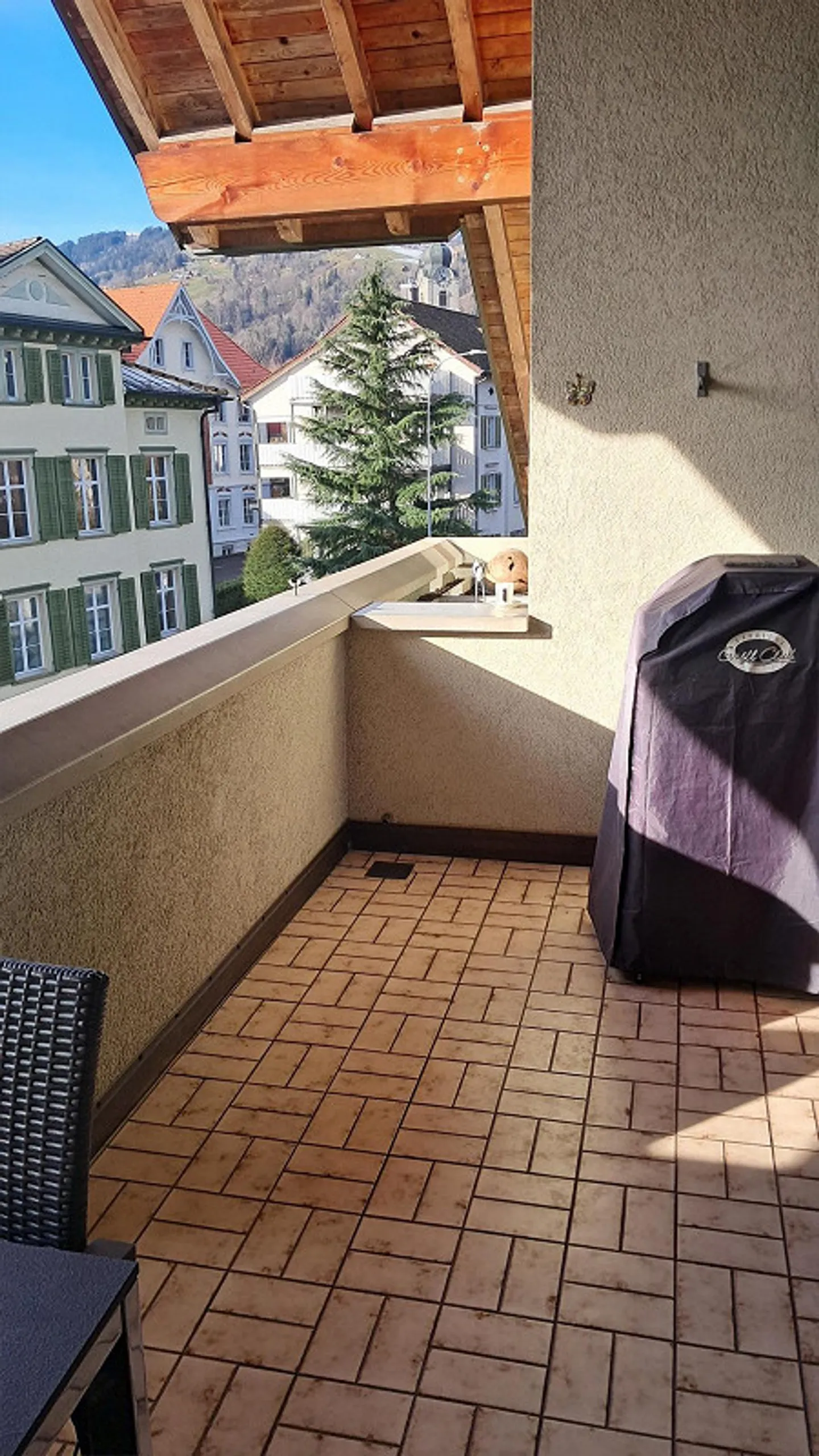 Beautiful, spacious apartment near the center with caretaker services - Photo 15 of 17