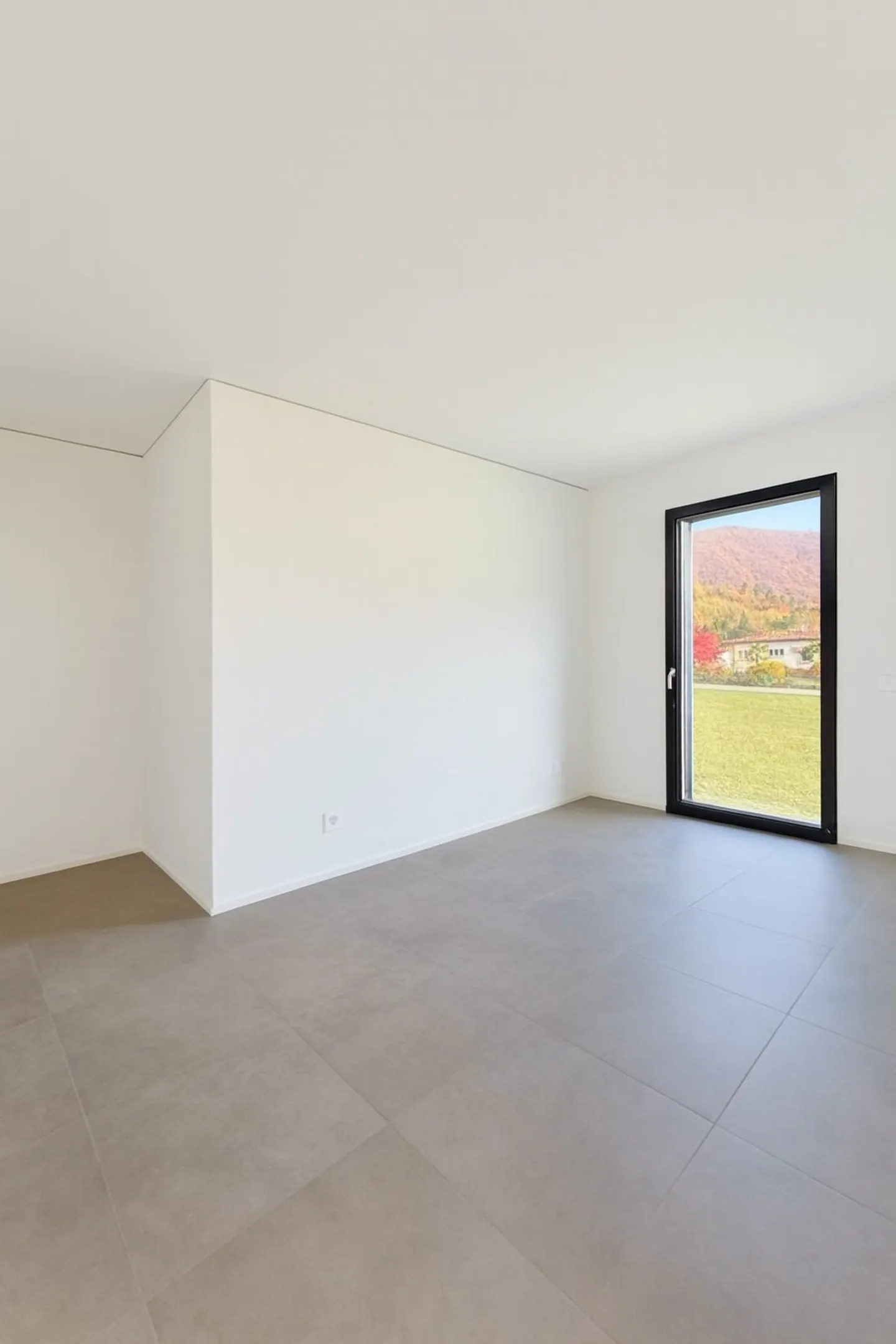 Modern and bright 3.5-room apartment in Monteggio - Photo 4 of 10