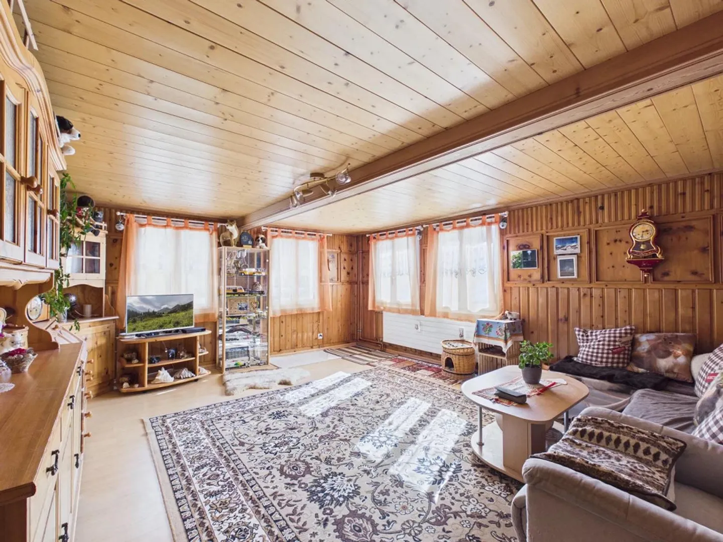 Casa tradizionale vallesana con fascino e potenziale - Foto 5 di 22