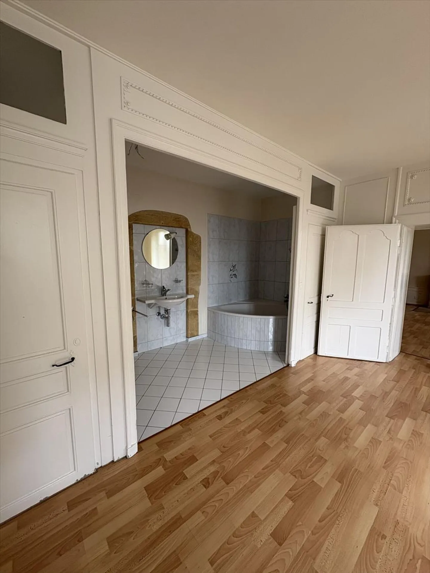 Bel appartamento di 4,5 stanze con carattere - Foto 2 di 12