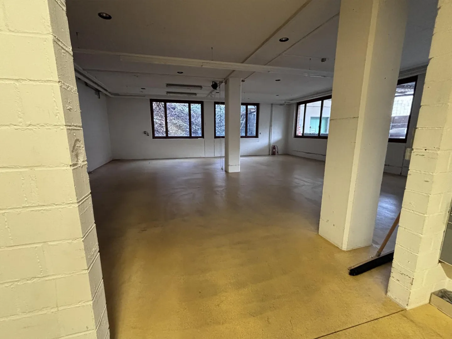 Vielseitige Gewerbefläche zu Vermieten - Foto 5 von 7