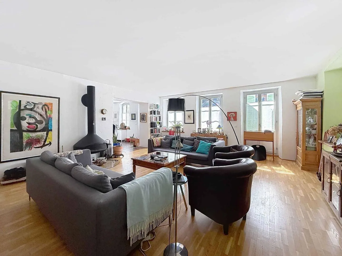 Charming 3.5-room apartment with garden - Photo 2 of 11