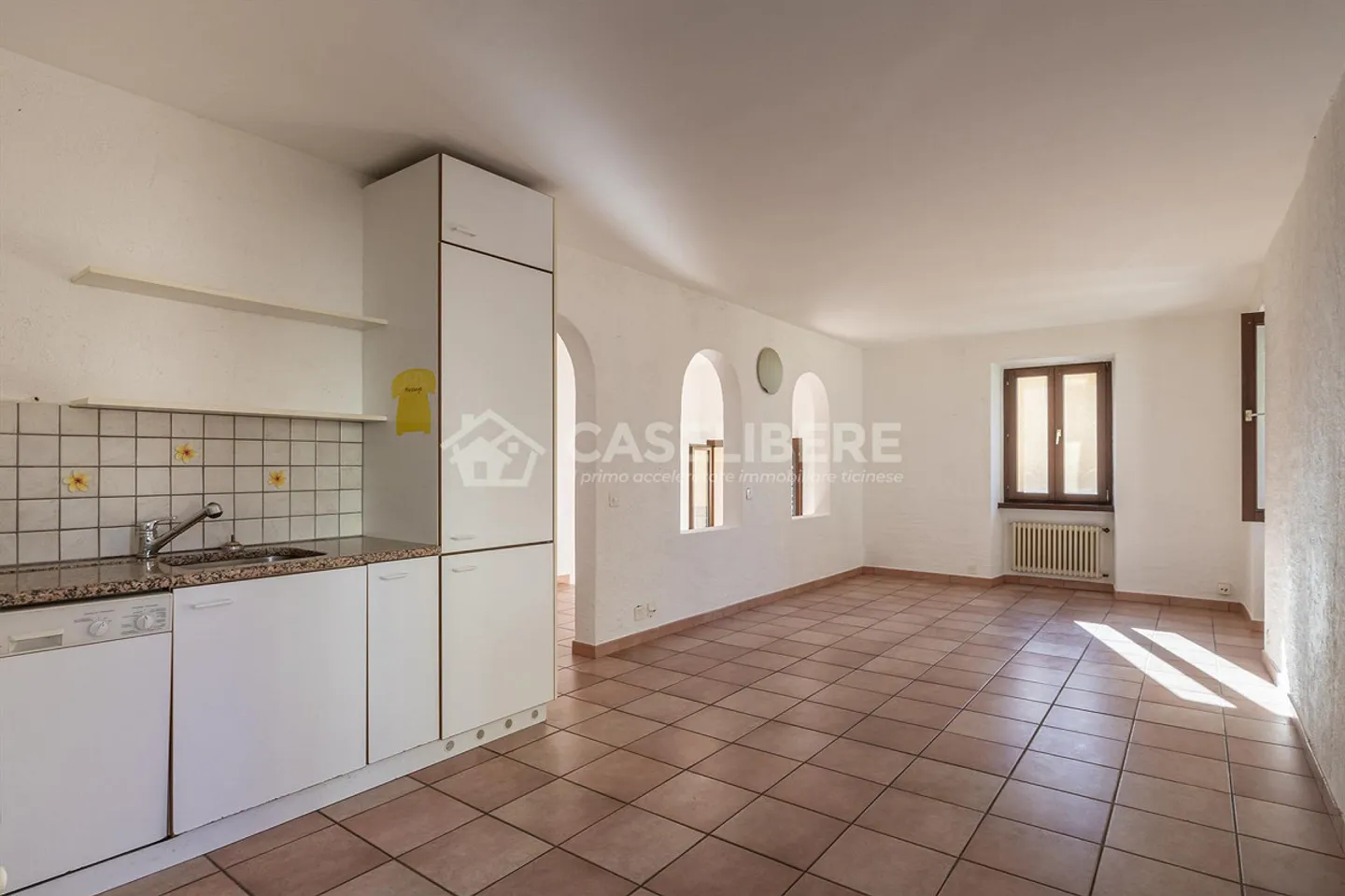 Kernhaus mit Seeblick in Neggio - Foto 4 von 23
