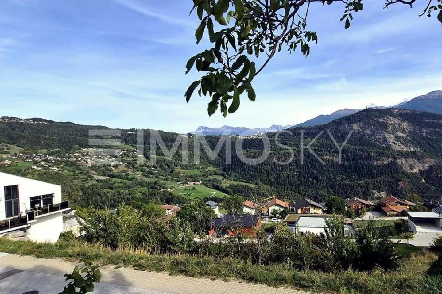 Land equipped with a view of the valley - Photo 1 of 4