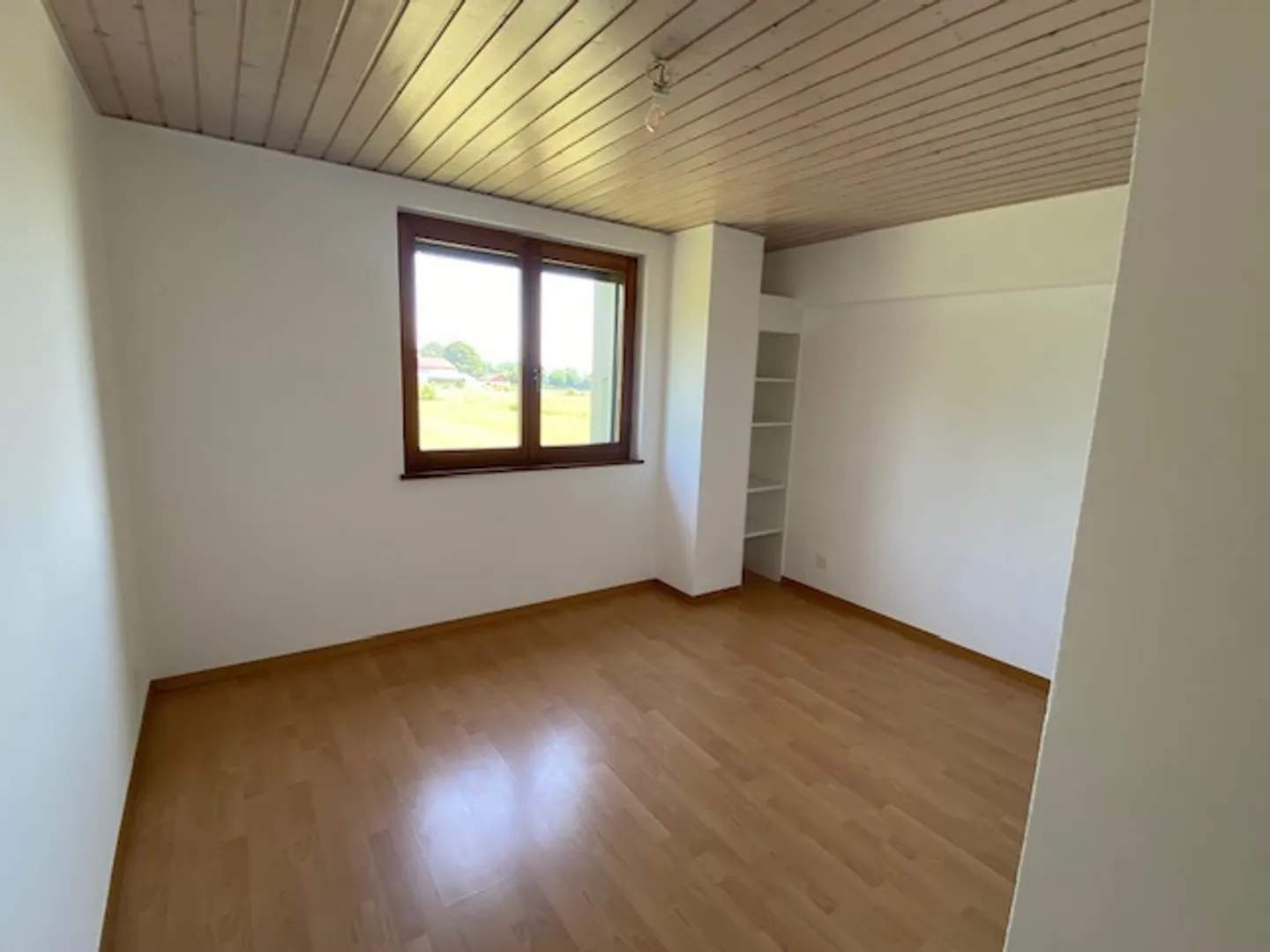 Appartamento con 4,5 stanze e balcone - Foto 5 di 9