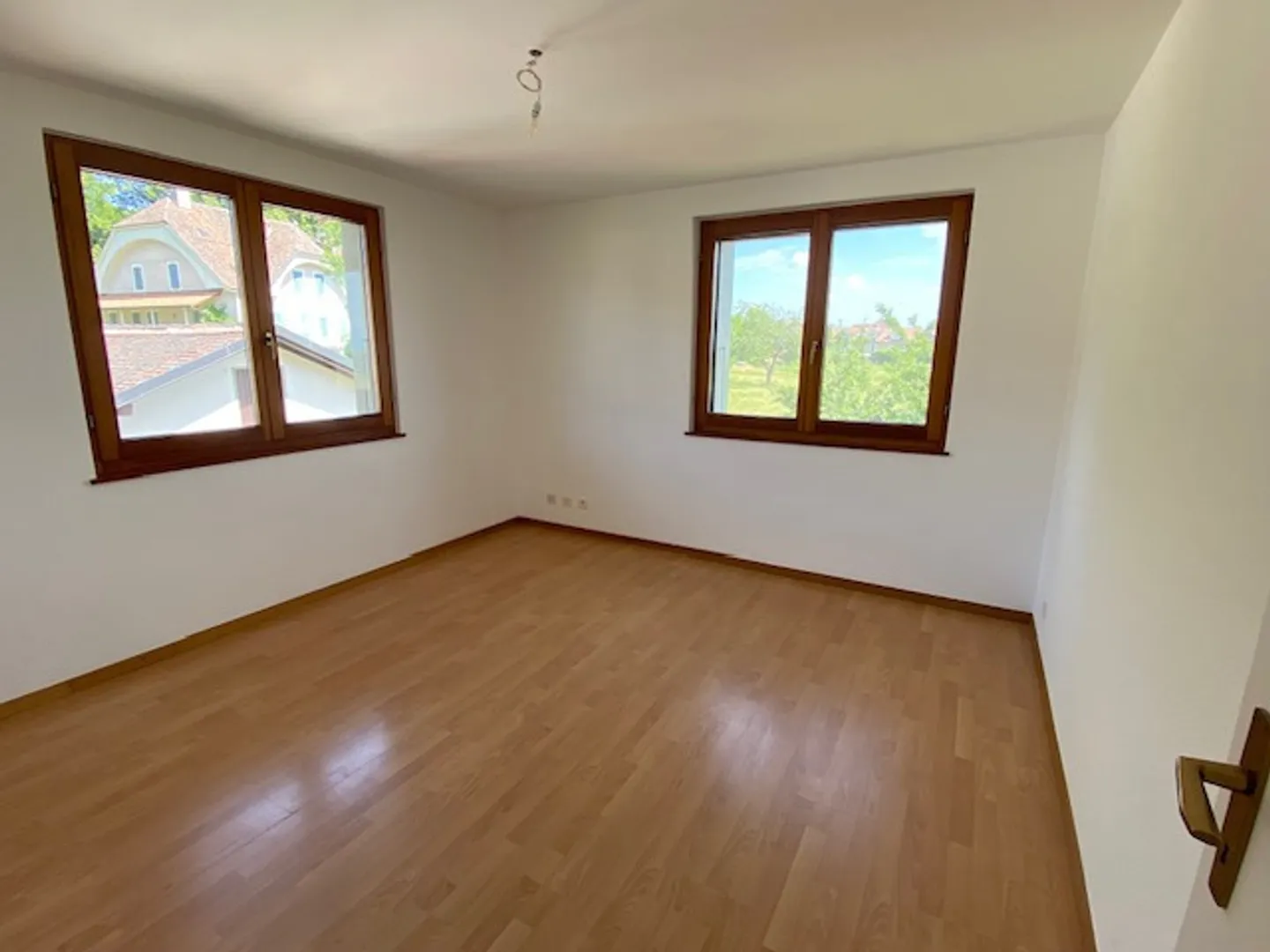 Appartamento con 4,5 stanze e balcone - Foto 6 di 9