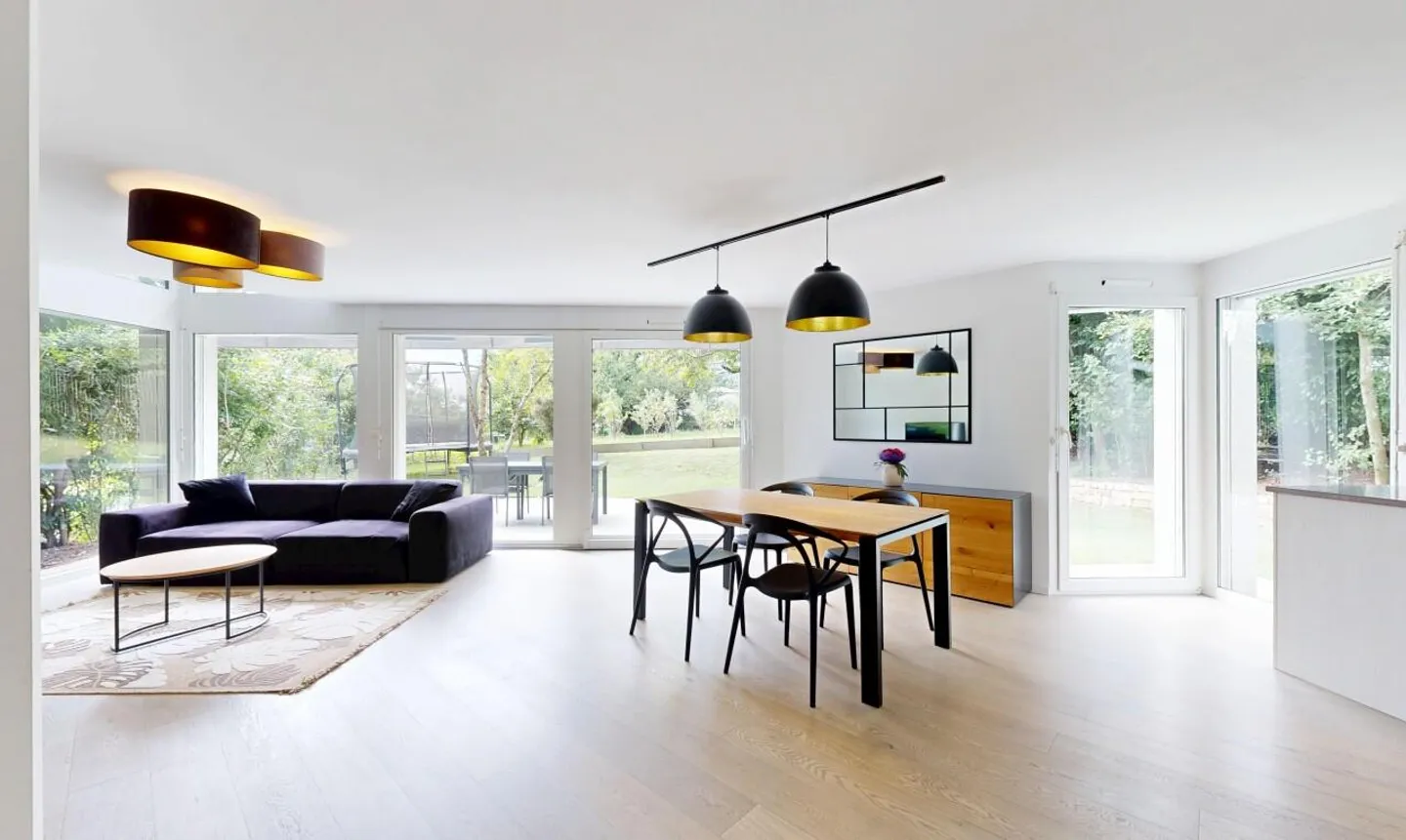 Elegance and Comfort in the Heart of Gilly - Photo 2 of 11