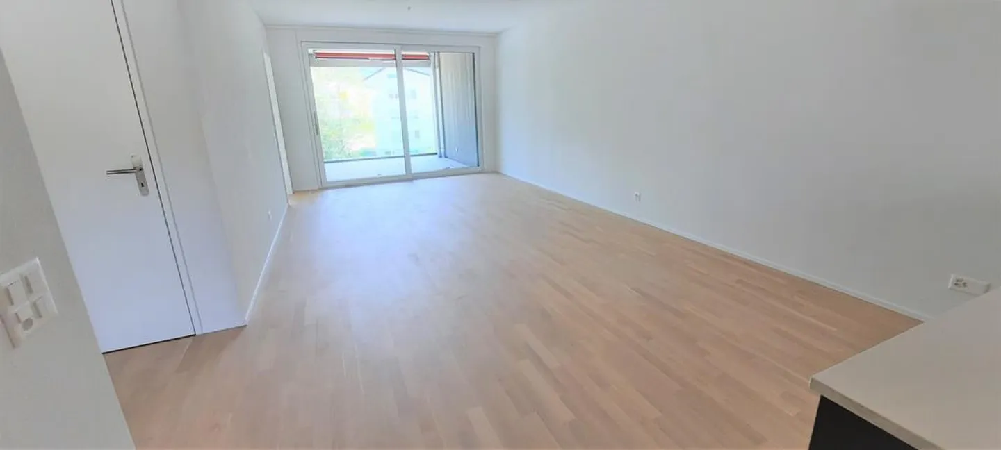 Bright 3.5-room apartment in the green - Photo 3 of 7