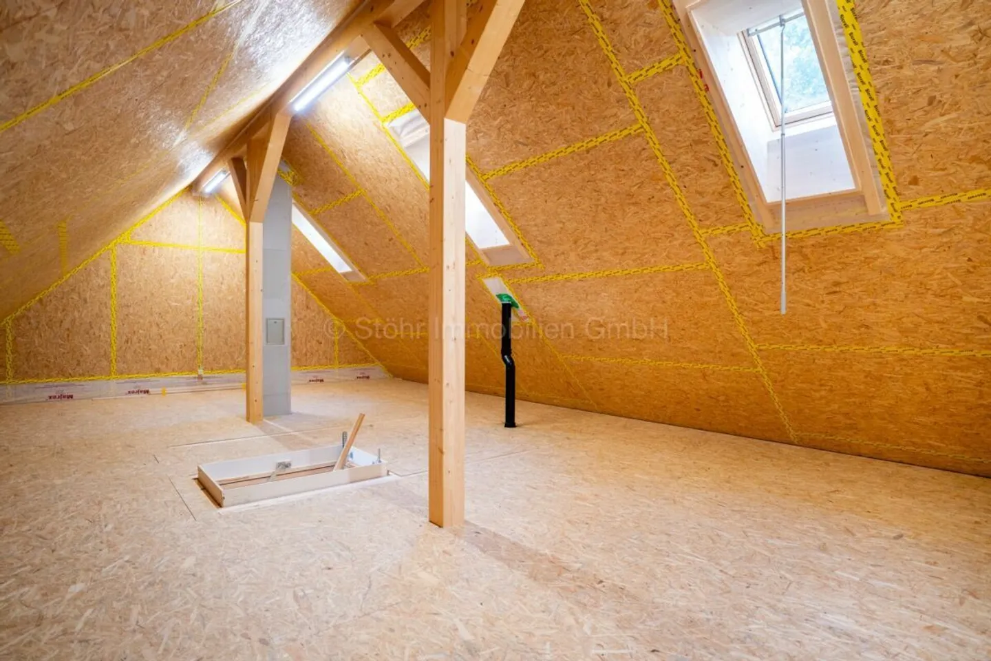 NUOVA COSTRUZIONE: Incantevole casa ecologica di 5,5 stanze adiacente al bosco - Foto 9 di 23