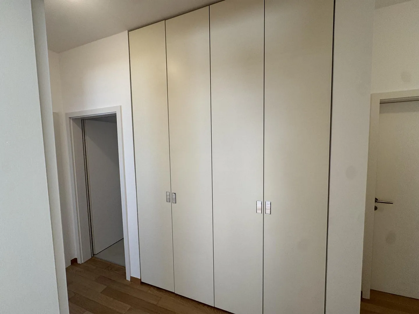 Vivre au bord du lac : raffiné 4.5 pièces entièrement rénové - Photo 3 sur 14