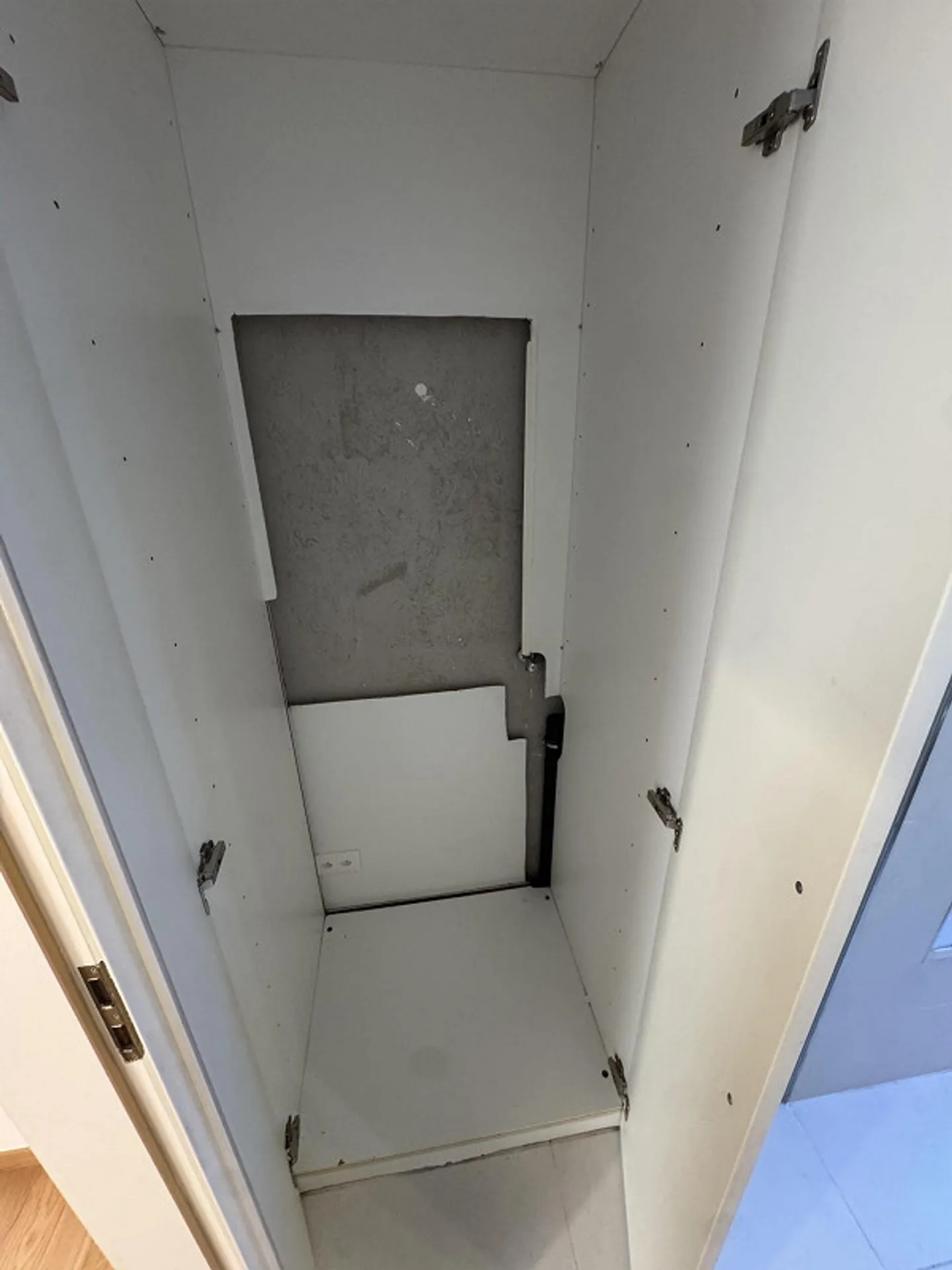 Vivre au bord du lac : raffiné 4.5 pièces entièrement rénové - Photo 13 sur 14