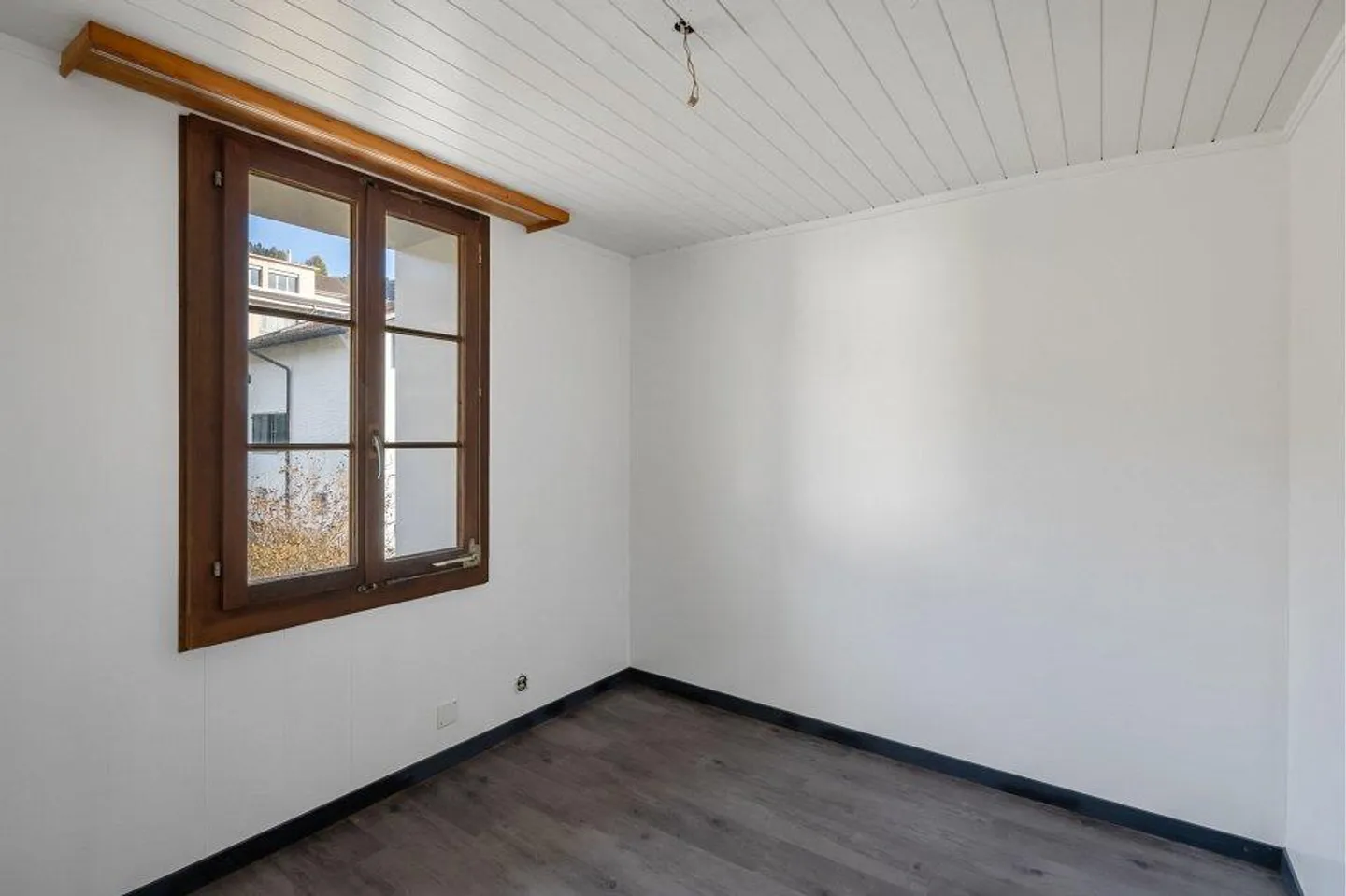 3.5 Room Apartment on the 2nd Floor Charming and Characterful - Photo 3 of 6