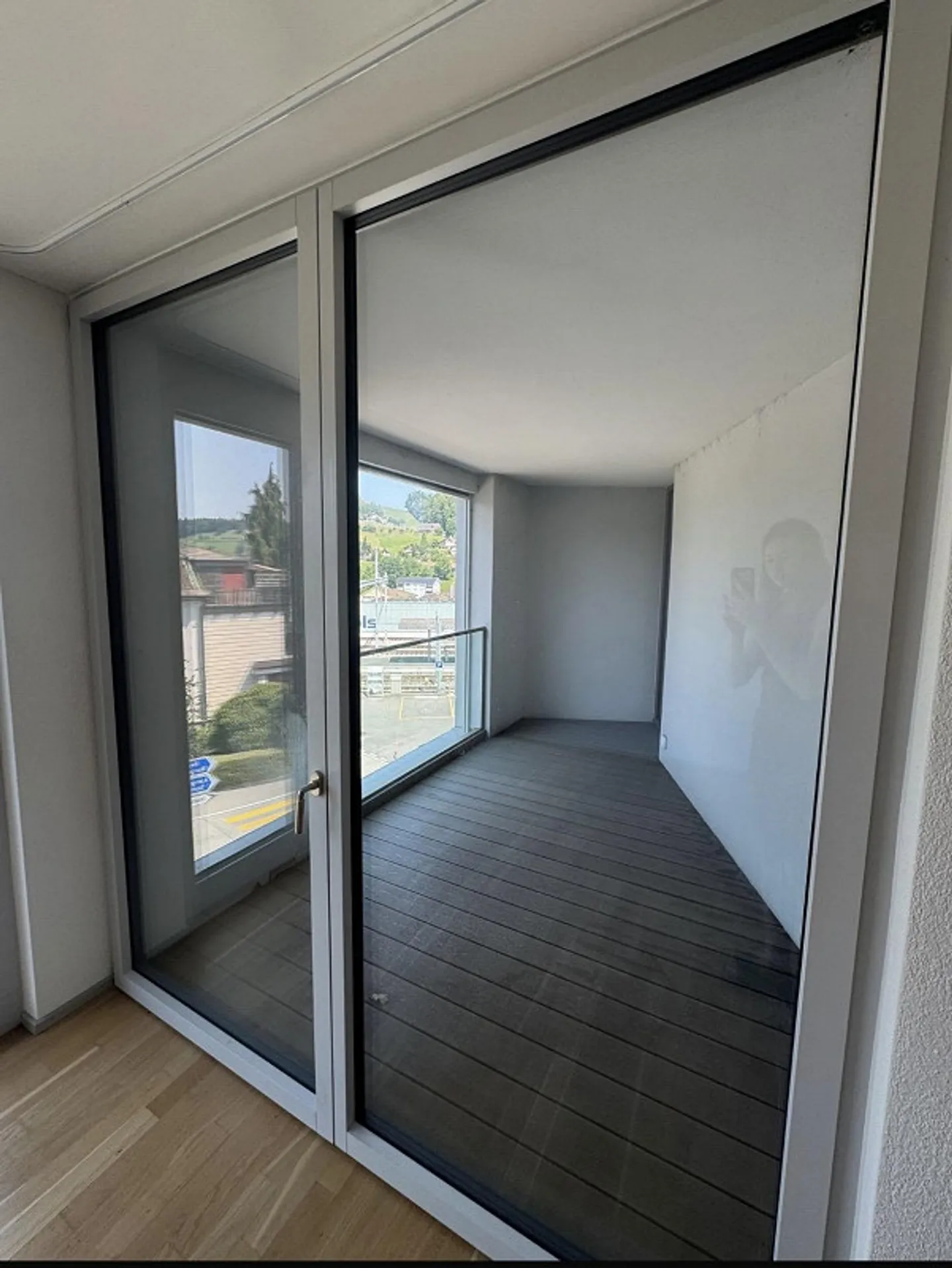 Appartamento moderno di 3,5 stanze direttamente alla stazione - Foto 5 di 10