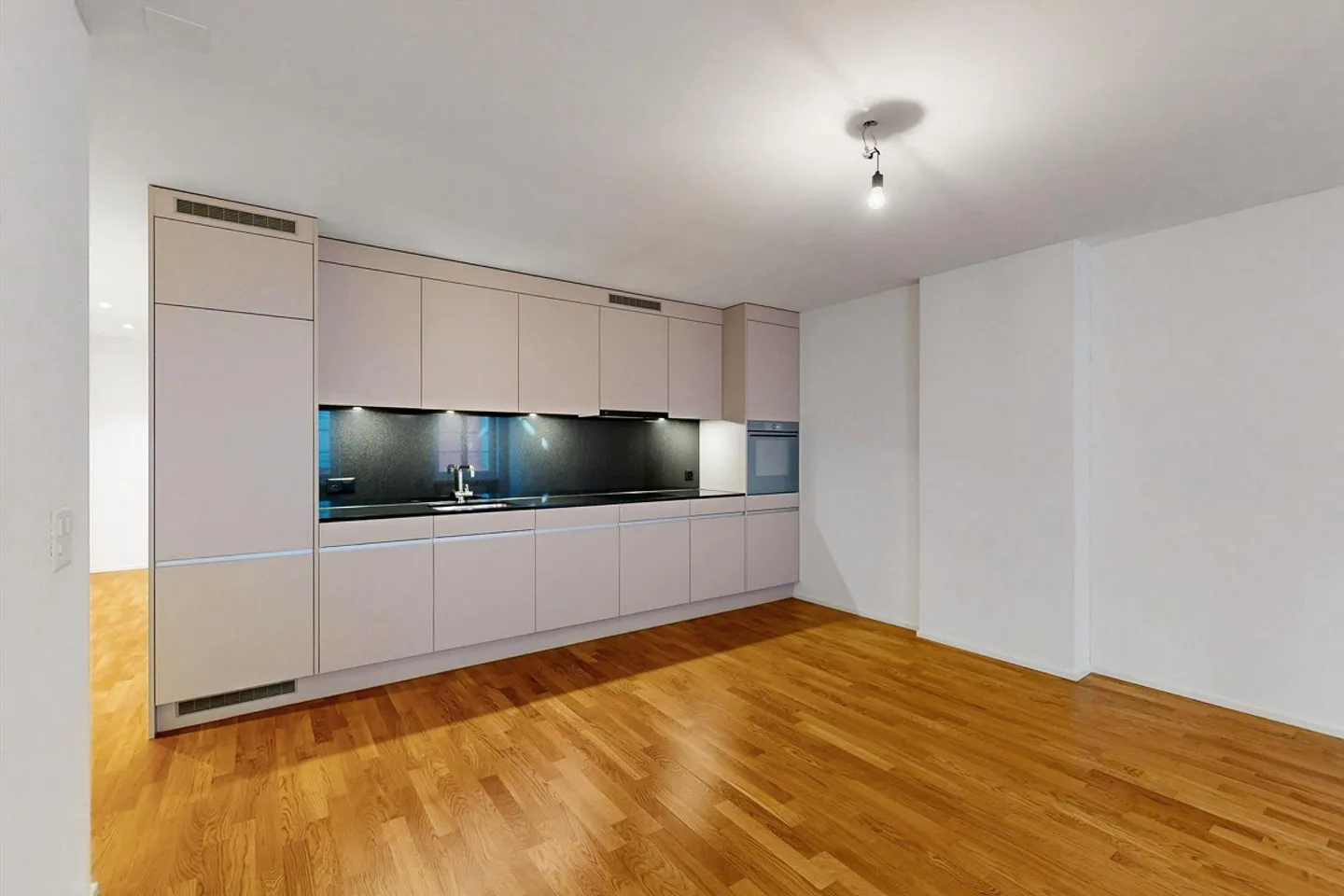 Apartment for rent - Photo 5 of 7