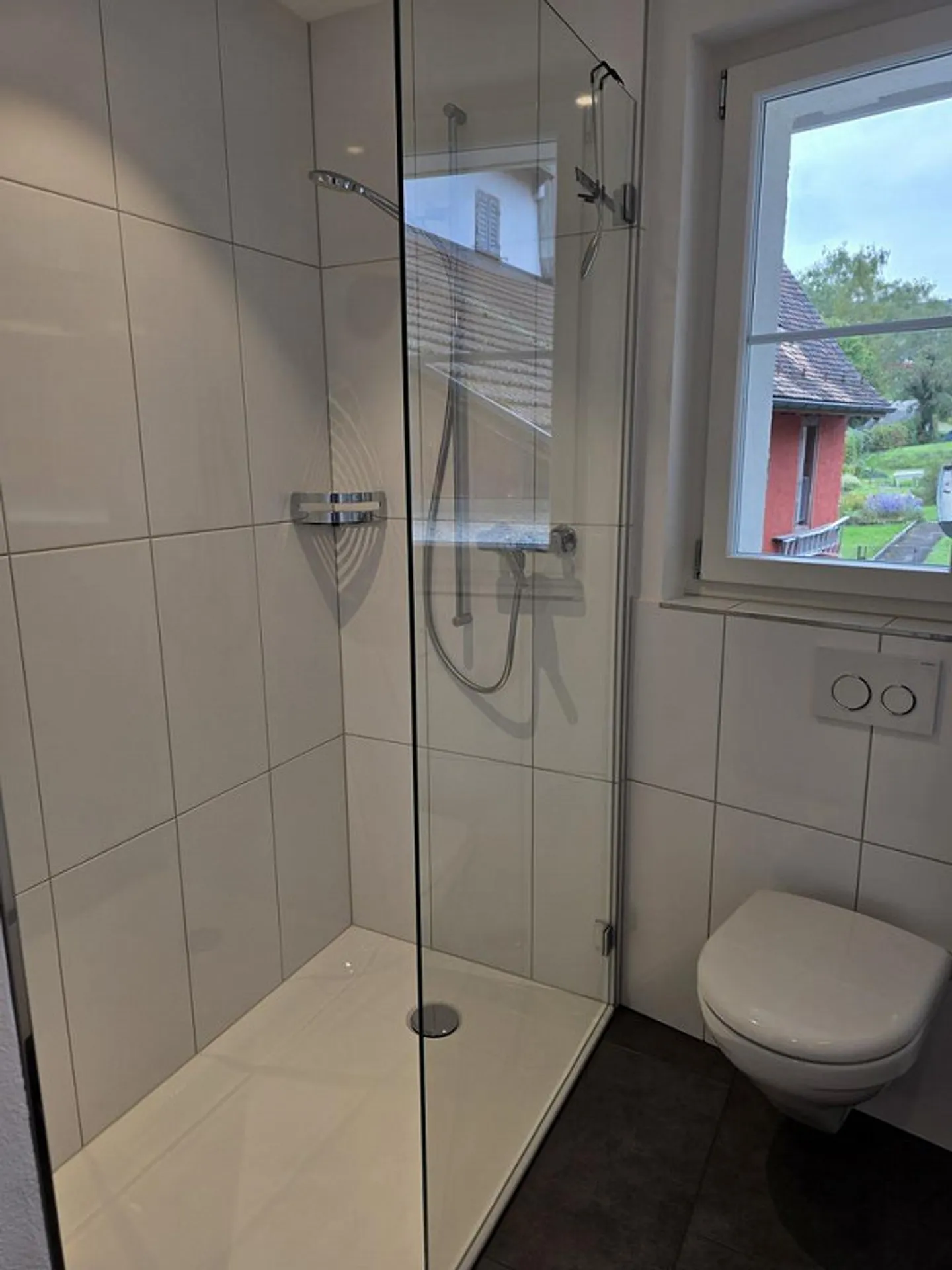 Erstvermietung nach Renovation der Wohnung - Foto 2 von 12