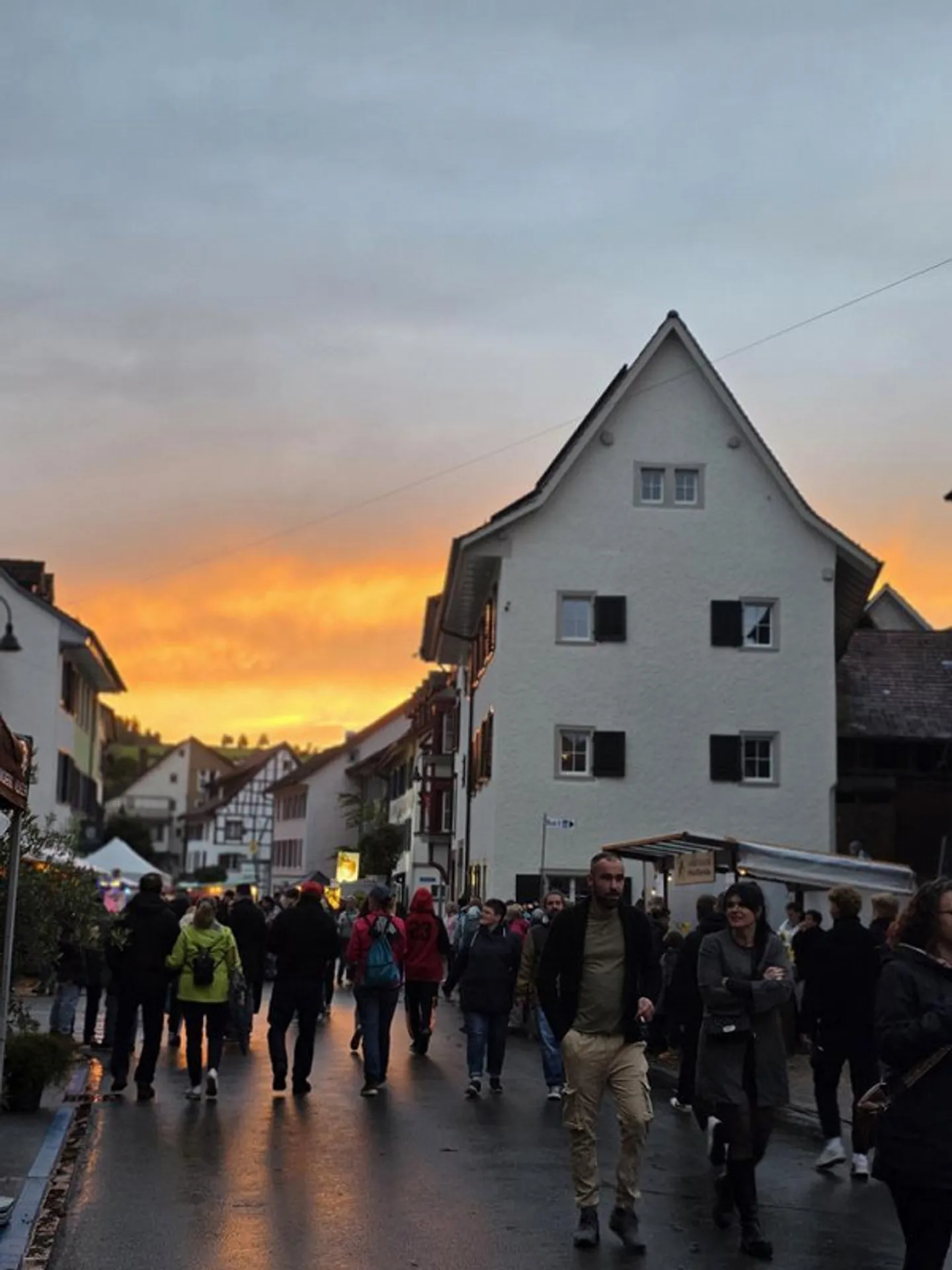 Erstvermietung nach Renovation der Wohnung - Foto 1 von 12
