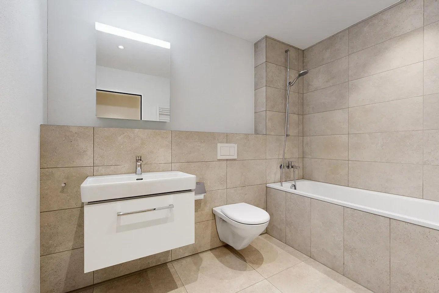 Apartment for rent - Photo 6 of 7