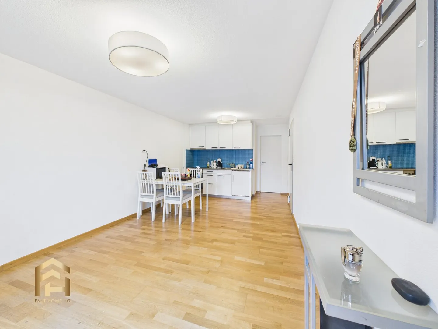 Exklusive 2.5-Zimmer-Wohnung mit Gartenambiente - Foto 2 von 13