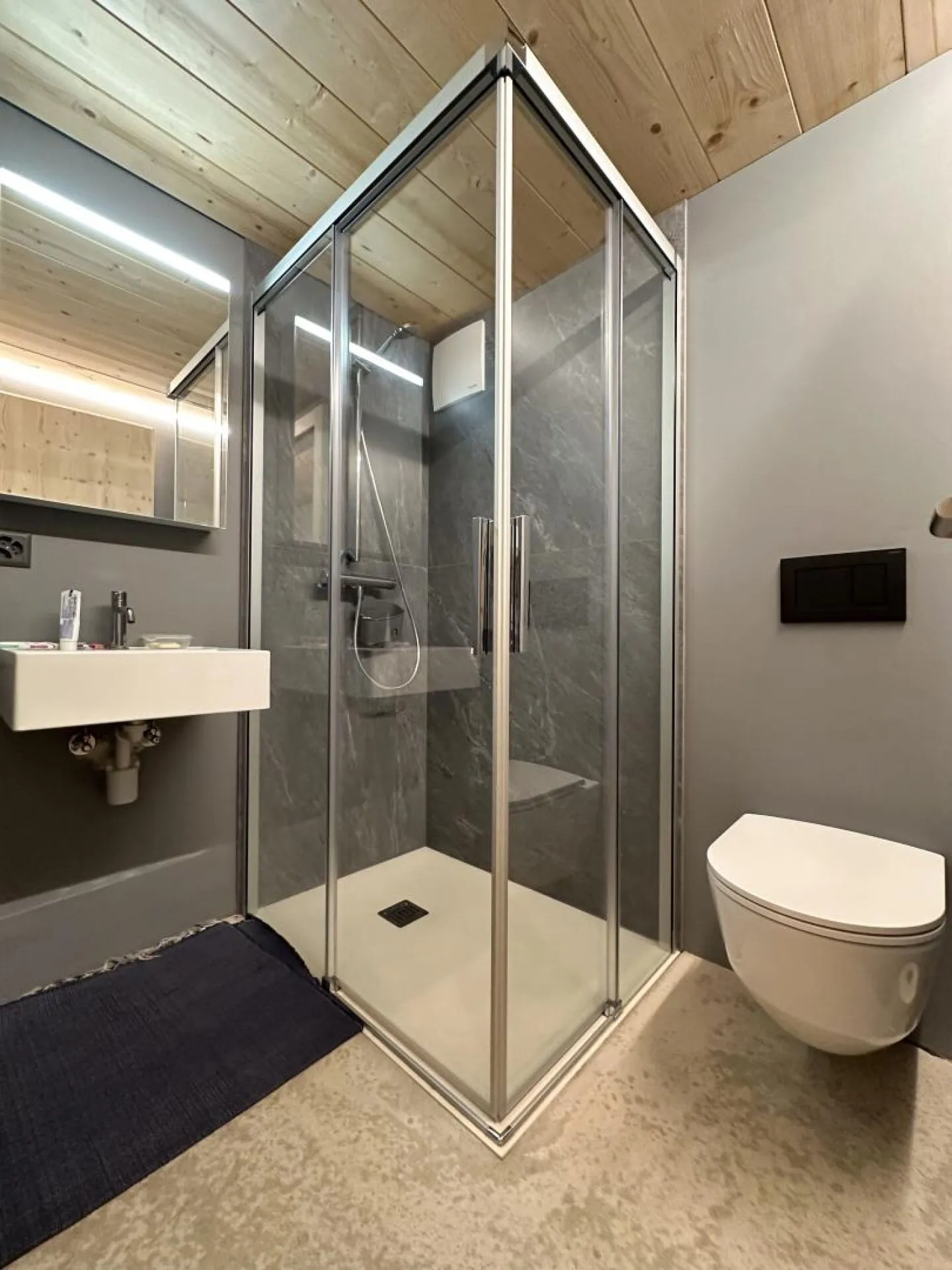 Individual Villa 5.5 Rooms in Liddes - Photo 10 of 11