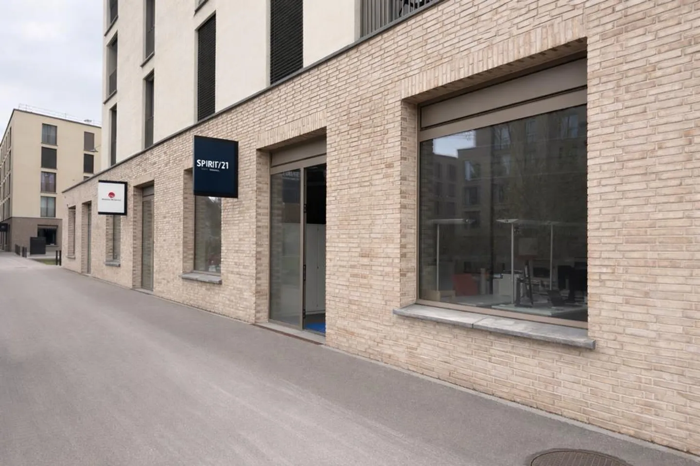 Spazio ufficio moderno nel quartiere Aeschbach - Foto 7 di 7