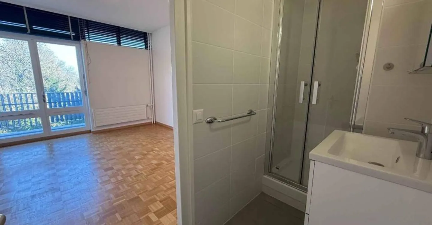 Appartamento di Lusso con Piscine - Foto 10 di 11