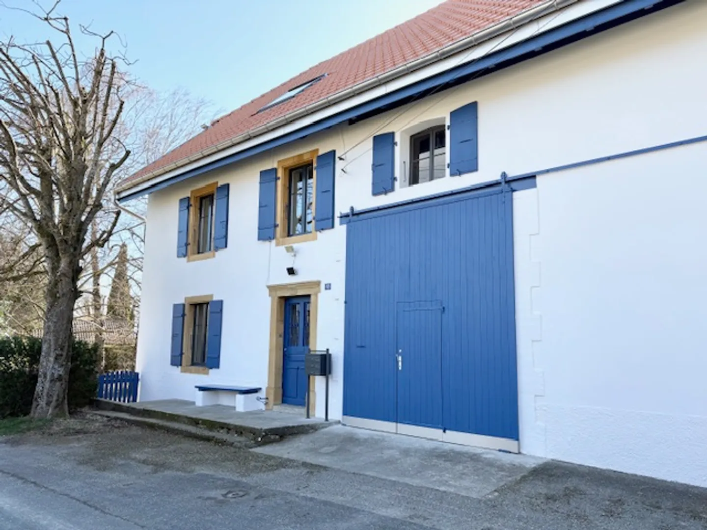 5-room House - Photo 1 of 23