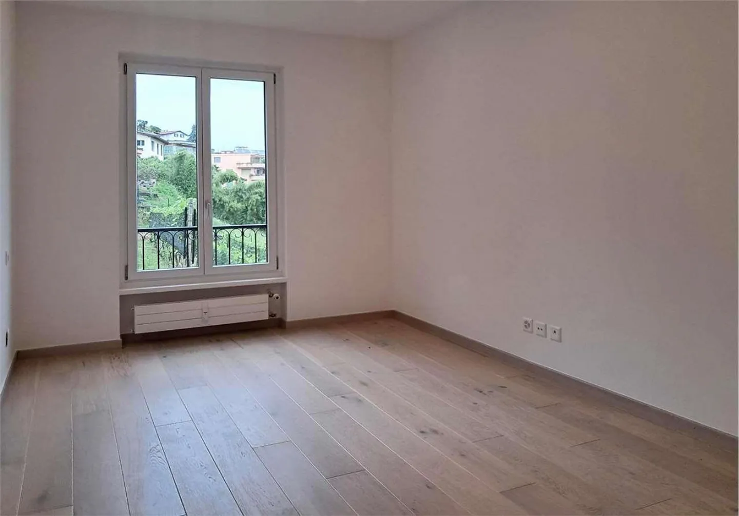 Appartamento moderno con vista lago - Foto 7 di 12