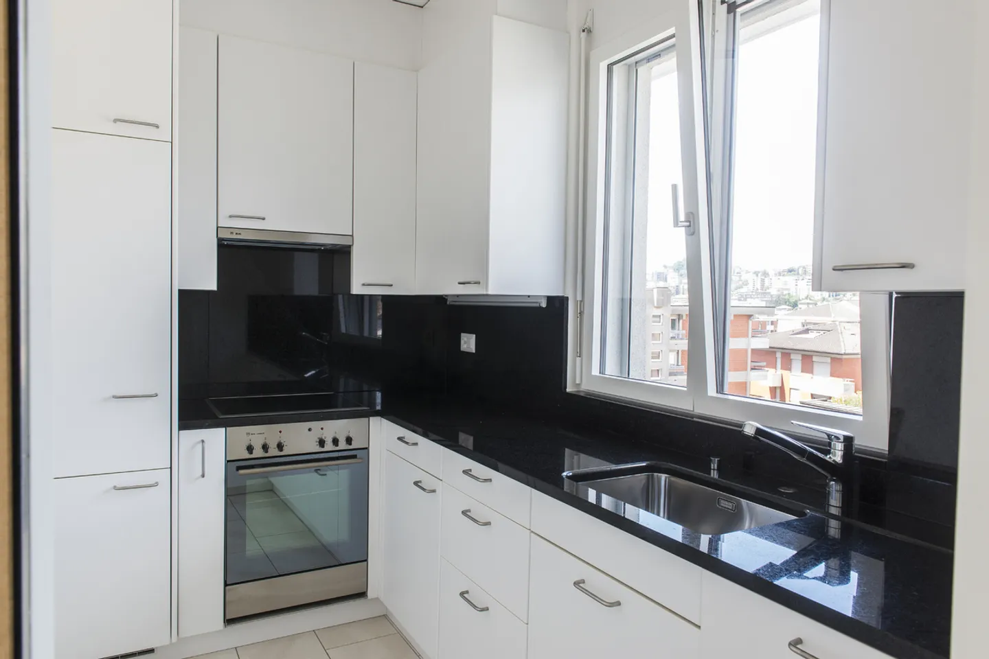 RESIDENZA CASPI 3.5 LOCALI LUGANO - Photo 3 of 6