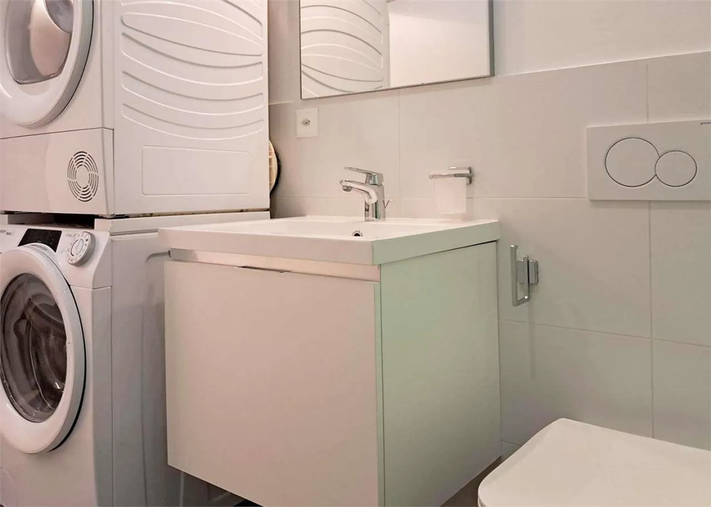 Appartamento moderno con vista lago - Foto 8 di 12
