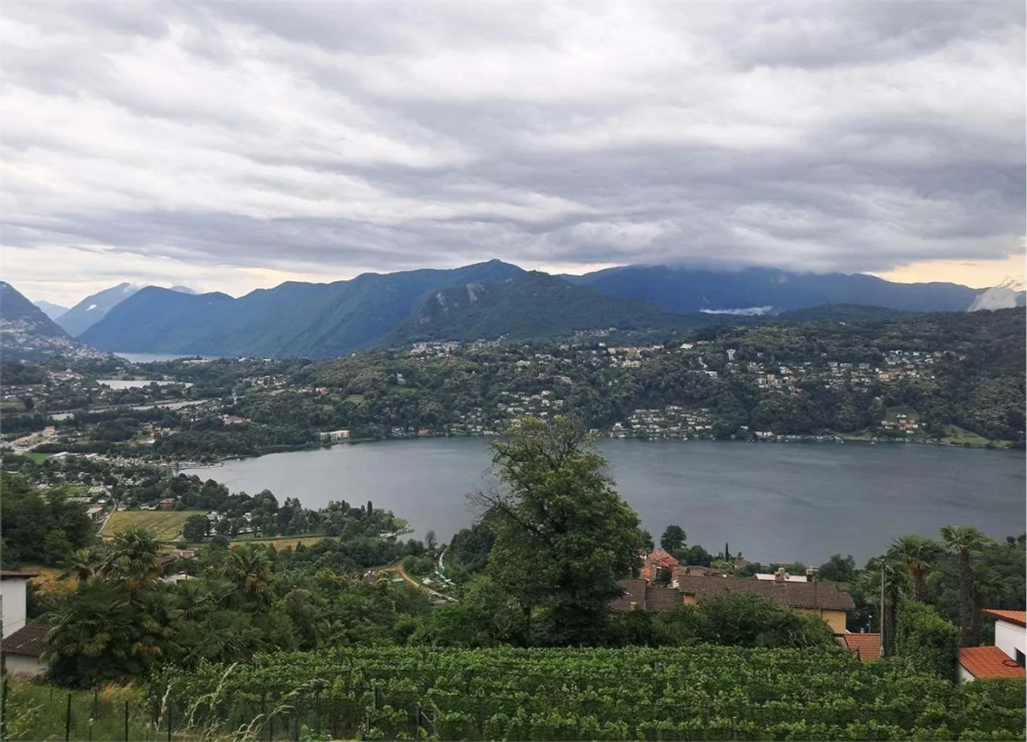 Appartamento moderno con vista lago - Foto 12 di 12