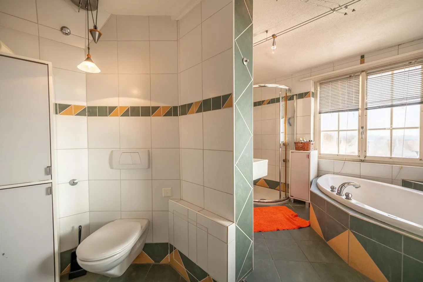 Characterful property with great development and usage potential - Photo 4 of 13