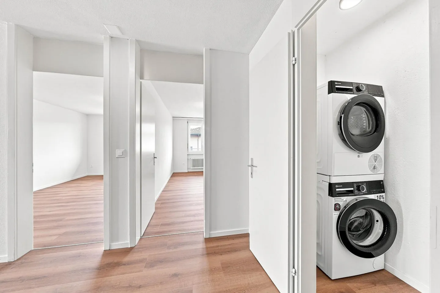 Erstvermietung nach Totalsanierung – 4½-Zimmer-Wohnung in Hünenberg - Foto 6 di 18