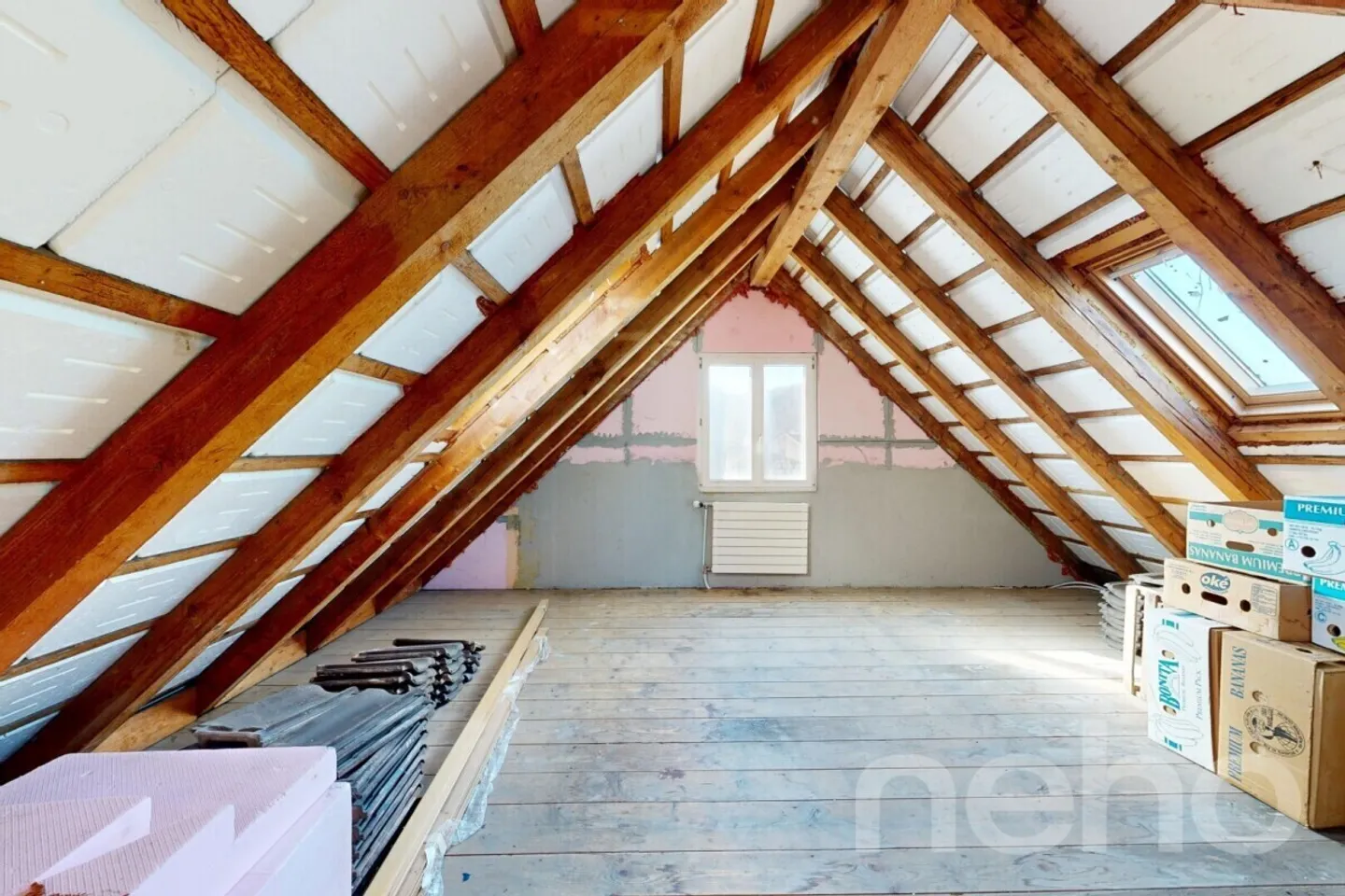 Charmante maison individuelle de 4 pièces avec potentiel d'aménagement sur un terrain de 732m2 - Photo 11 sur 12